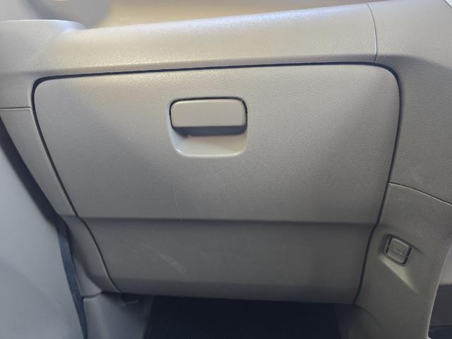 Ｎ－ＢＯＸ Ｇ・Ｌパッケージ　両側スライド・片側電動　ＴＶ　衝突被害軽減システム　スマートキー　アイドリングストップ　電動格納ミラー　ベンチシート　ＣＶＴ　盗難防止システム　ＡＢＳ　ＥＳＣ　ＣＤ　ＵＳＢ　衝突安全ボディ　エアコン（53枚目）