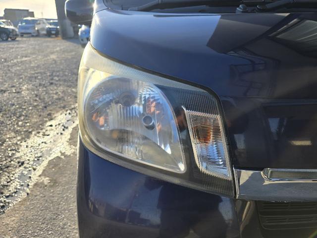 ムーヴ Ｘ　ＳＡ　ナビ　ＴＶ　衝突被害軽減システム　オートライト　スマートキー　アイドリングストップ　ベンチシート　ＣＶＴ　盗難防止システム　ＡＢＳ　ＥＳＣ　衝突安全ボディ　エアコン　パワーステアリング（51枚目）