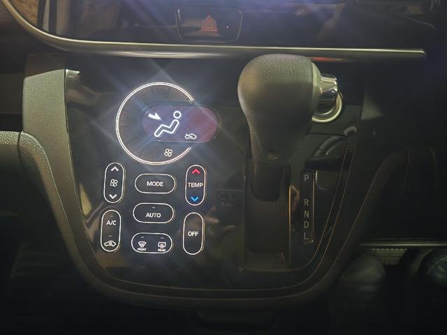 デイズルークス ハイウェイスター X Gパッケージ 全周囲カメラ 両側電動スライドドア ナビ TV HID スマートキー アイドリングストップ 電動格納ミラー ベンチシート CVT 盗難防止システム ABS ESC CD USB(6枚目)