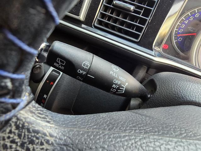 ライフ ディーバスマートスタイル　ＴＶ　ＨＩＤ　スマートキー　電動格納ミラー　ベンチシート　ＡＴ　盗難防止システム　ＡＢＳ　ＣＤ　ＤＶＤ再生　ＵＳＢ　アルミホイール　衝突安全ボディ　エアコン　パワーステアリング　パワーウィンドウ（7枚目）