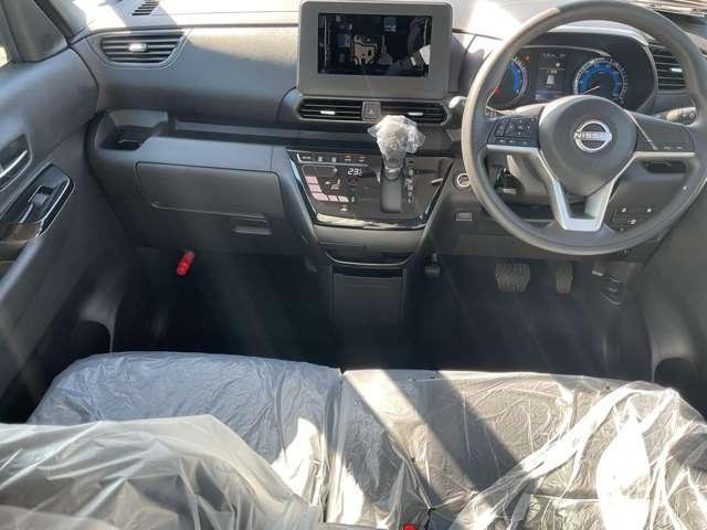 ルークス ６６０　ハイウェイスターＸ　雹害車　ＬＥＤヘッドライト　ハイビ－ムアシス　アイスト　衝突被害軽減ブレ－キ　マルチビューカメラ　車線逸脱警報装置　禁煙　ＬＥＤ　スマートキー　パワーウィンドウ　カーテンエアバック　バックカメラ　パワステ　オートエアコン　左右エアバッグ　キーフリ（16枚目）