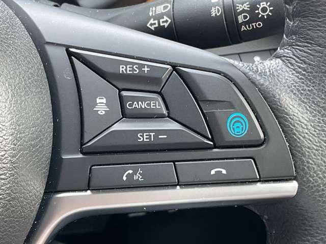 キックス １．２　Ｘ　ツートーン　インテリアエディション　（ｅ－ＰＯＷＥＲ）　純正大画面ナビＴＶ　アラウンドモニタ－　エマージェンシーＢ　セキュリティ　アラウンドモニター　Ｒカメラ　ＬＥＤ　ワンオーナ　エアコン　ドラレコ　スマートキー　ＥＴＣ　メモリーナビ　サイドエアバック　ＡＷ　キーレス　寒冷地仕様　ワンセグＴＶ（9枚目）