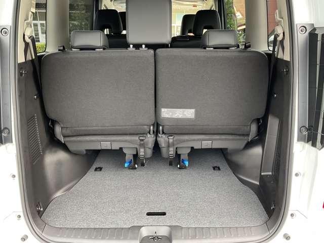 セレナ 2.0 ハイウェイスターV 雹害車 メーカ-純正ナビTV プロパイロット W電動スライド レーダークルコン レーンアシスト 盗難防止システム ETC装備 カーテンエアバッグ アルミホイール キーフリー メモリ-ナビ ナビTV エアコン ドラレコ ワンセグTV バックカメラ(19枚目)