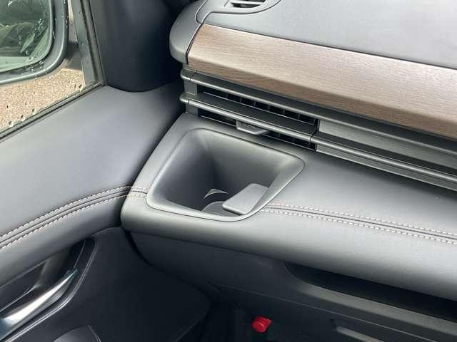 セレナ 1.4 e-POWER ハイウェイスターV 雹害車 アラウンドモニタ- プロパイロット 自動(被害軽減)ブレーキ LDP 追従クルーズ LEDランプ バックモニター 禁煙 アルミホイール 盗難防止システム スマートキー オートエアコン サイドカーテンエアバック サイドカメラ キーレス(13枚目)