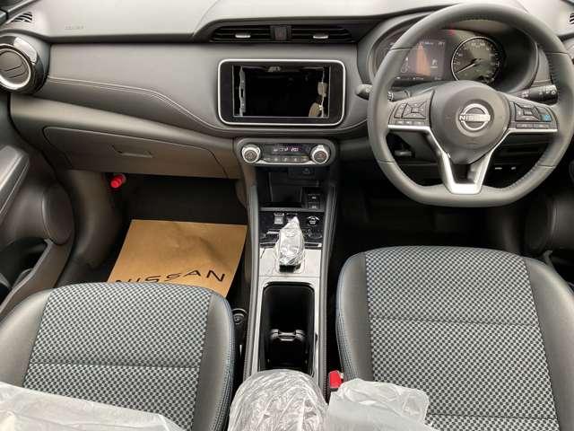 キックス １．２　Ｘ　（ｅ－ＰＯＷＥＲ）　雹害車　アラウウドモニタ－　プロパイロット　レーンキープ　アラウンドモニタ　ＬＥＤ　禁煙車　エマージェンシーブレーキ　スマートキー　アルミホイール　盗難防止システム　バックカメラ　レーダークルーズ　オートエアコン（16枚目）