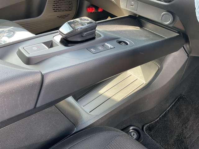 ノート 1.2 S アラウンドモニタ- ETC ドライブレコー 軽減ブレーキ 360°カメラ ワンオーナー LDW バックカメラ サイドカメラ インテリキー ドライブレコーダー ETC オートエアコン サイドエアバッグ パワーウインドウ リモコンキー エアバッグ(19枚目)