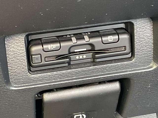 ノート 1.2 S 純正大画面ナビTV アラウンドモニタ- 軽減ブレーキ 360°カメラ ワンオーナー LDW バックカメラ サイドカメラ インテリキー イモビライザー LEDヘッド メモリーナビ ドライブレコーダー ナビTV付き ワンセグTV付き ETC(7枚目)