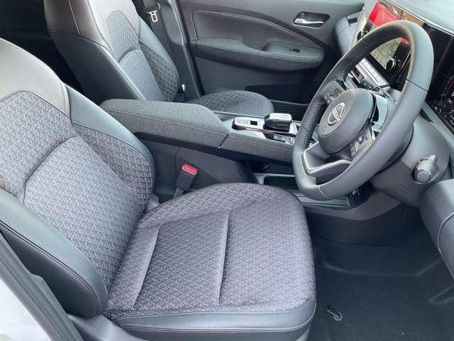 オーラ 1.2 G 雹害車 メ-カ-純正ナビ プロパイロット 自動(被害軽減)ブレーキ LED LKA サイドカメラ ETC カーテンエアバッグ イモビライザー アルミホイール 禁煙 インテリジェントキー パワーウィンドウ フルオートエアコン キーレスエントリー(17枚目)