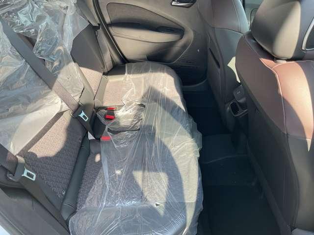 オーラ １．２　Ｇ　雹害車　メ－カ－純正ナビ　プロパイロット　自動（被害軽減）ブレーキ　ＬＥＤ　ＬＫＡ　サイドカメラ　ＥＴＣ　カーテンエアバッグ　イモビライザー　アルミホイール　禁煙　インテリジェントキー　パワーウィンドウ　フルオートエアコン　キーレスエントリー（18枚目）