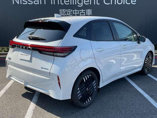 オーラ １．２　Ｇ　雹害車　メ－カ－純正ナビ　プロパイロット　自動（被害軽減）ブレーキ　ＬＥＤ　ＬＫＡ　サイドカメラ　ＥＴＣ　カーテンエアバッグ　イモビライザー　アルミホイール　禁煙　インテリジェントキー　パワーウィンドウ　フルオートエアコン　キーレスエントリー（20枚目）