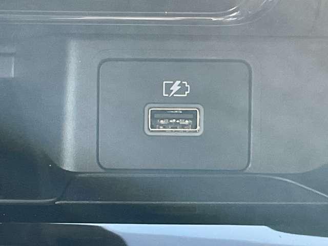 デイズ 660 ハイウェイスターX 雹害車 アラウンドモニタ- LEDヘッドライト ブレーキサポート 禁煙 全周囲カメラ LED イモビライザー インテリジェントキー レーンキープ バックカメラ アイドリングストップ オートエアコン デュアルエアバッグ アルミホイール キーレス(11枚目)