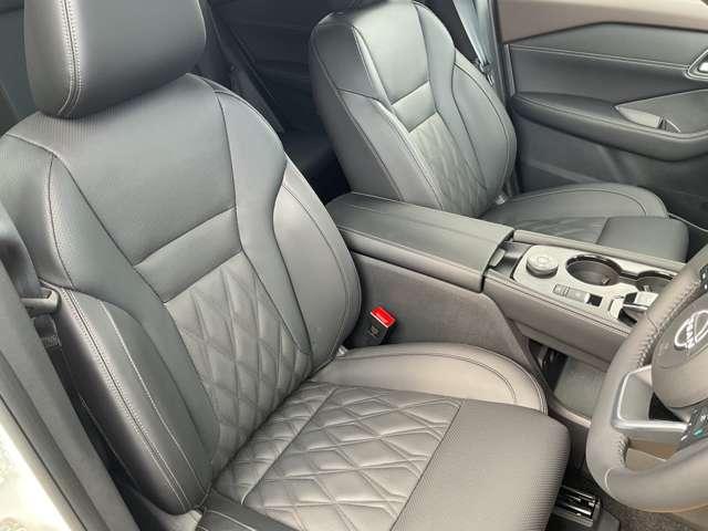 エクストレイル １．５　Ｇ　ｅ－４ＯＲＣＥ　４ＷＤ　サンル－フ　ナッパレザ－　ル－フレ－ル　ガラスルーフ　本革Ｓ　１オーナー　パークアシスト　禁煙　寒冷地仕様　ＬＥＤヘッドランプ　ナビＴＶ　スマートキー　レーダークルーズ　ＬＫＡ　キーフリー　ＥＴＣ　４ＷＤ　アルミホイール　メモリーナビ　ＰＳ（15枚目）