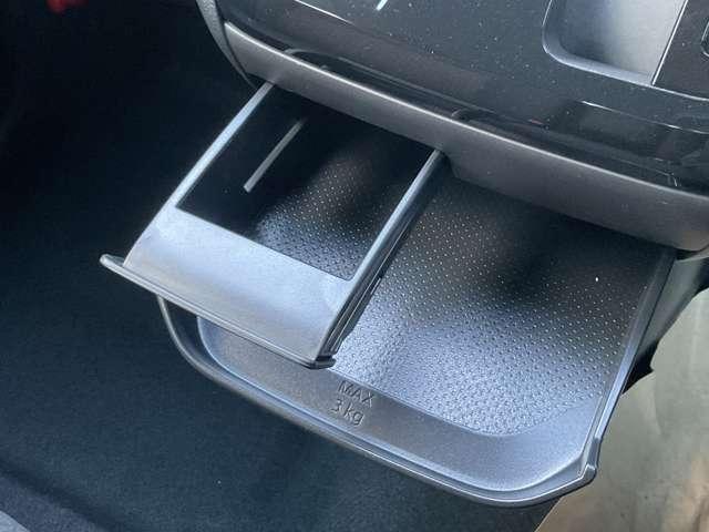 デイズ 660 ハイウェイスターX 雹害車 アラウンドモニタ- LEDヘッドライト ブレーキサポート 禁煙 全周囲カメラ LED イモビライザー インテリジェントキー レーンキープ バックカメラ アイドリングストップ オートエアコン デュアルエアバッグ アルミホイール キーレス(16枚目)