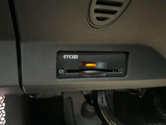 アリア B6 e-4ORCE 4WD プロパイ2.0 サンル-フ ナッパレザ- 禁煙車 サンルーフ 試乗車アップ 寒冷地 スマートキー 全周囲モニター ETC エマブレ フルオートエアコン LEDヘッド 4WD 本革シート(12枚目)