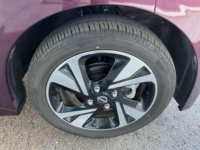 ルークス ６６０　ハイウェイスターＧターボ　プロパイロット　エディション　純正大画面ナビＴＶ　アラウンドモニタ－　両側パワードア　アラウンドビュ　プリクラッシュセーフティー　メモリナビ　アダプティブクルコン　レーンキープ　展示試乗車ＵＰ　禁煙　インテリキ－　ＥＴＣ　ＬＥＤヘッドライト　アイドリングストップ　ＡＣ（14枚目）