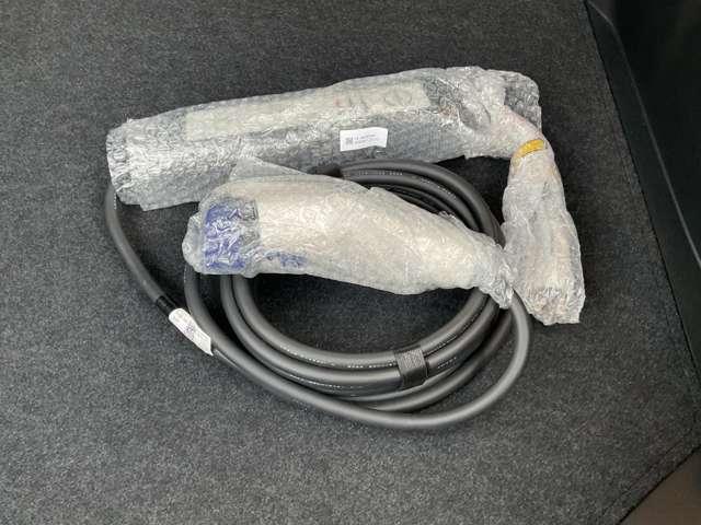 リーフ Ｘ　Ｖセレクション　メ－カ－純正ナビＴＶ　プロパロット　寒冷地仕様　レーダークルコン　３６０°カメラ　踏み間違い防止装置　セキュリティ　ドライブレコーダー　禁煙　１オーナー　ＥＴＣ　インテリキー　レーンキープアシスト　サイドエアバッグ　パワーウィンドウ　ＡＢＳ　ＡＷ（13枚目）