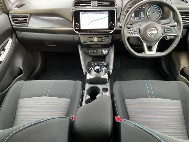 リーフ Ｘ　Ｖセレクション　メ－カ－純正ナビＴＶ　プロパロット　寒冷地仕様　レーダークルコン　３６０°カメラ　踏み間違い防止装置　セキュリティ　ドライブレコーダー　禁煙　１オーナー　ＥＴＣ　インテリキー　レーンキープアシスト　サイドエアバッグ　パワーウィンドウ　ＡＢＳ　ＡＷ（16枚目）