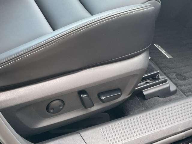 エクストレイル １．５　Ｇ　ｅ－４ＯＲＣＥ　４ＷＤ　メ－カ－純正ナビＴＶ　プロパイロット　パークアシスト　禁煙　寒冷地仕様　ＬＥＤヘッドランプ　ナビＴＶ　スマートキー　レーダークルーズ　ＬＫＡ　キーフリー　ＥＴＣ　４ＷＤ　アルミホイール　メモリーナビ　バックカメラ　サイドカメラ　ＰＳ　ＰＷ（12枚目）