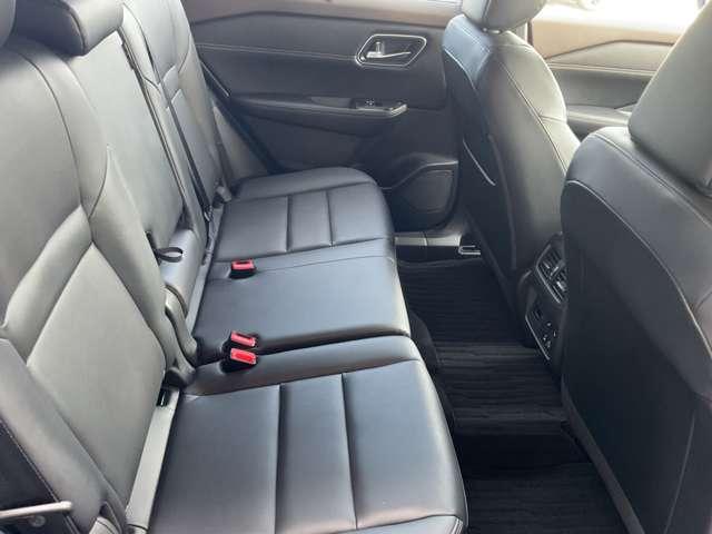 エクストレイル １．５　Ｇ　ｅ－４ＯＲＣＥ　４ＷＤ　メ－カ－純正ナビＴＶ　プロパイロット　パークアシスト　禁煙　寒冷地仕様　ＬＥＤヘッドランプ　ナビＴＶ　スマートキー　レーダークルーズ　ＬＫＡ　キーフリー　ＥＴＣ　４ＷＤ　アルミホイール　メモリーナビ　バックカメラ　サイドカメラ　ＰＳ　ＰＷ（18枚目）