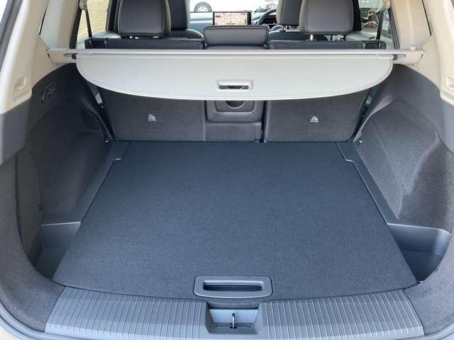 エクストレイル １．５　Ｇ　ｅ－４ＯＲＣＥ　４ＷＤ　サンル－フ　ナッパレザ－　ＢＯＳＥサウンド　ガラスルーフ　本革Ｓ　パークアシスト　禁煙　寒冷地仕様　ＬＥＤヘッドランプ　ナビＴＶ　スマートキー　レーダークルーズ　ＬＫＡ　キーフリー　ＥＴＣ　４ＷＤ　アルミホイール　メモリーナビ　バックカメラ（19枚目）