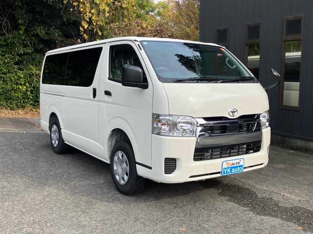 ハイエースバン DX GLパッケージ 4WD クリアランスソナー レーンアシスト 衝突被害軽減システム 両側スライドドア オートマチックハイビーム オートライト キーレスエントリー 電動格納ミラー AT 100V電源 ESC エアコン(2枚目)