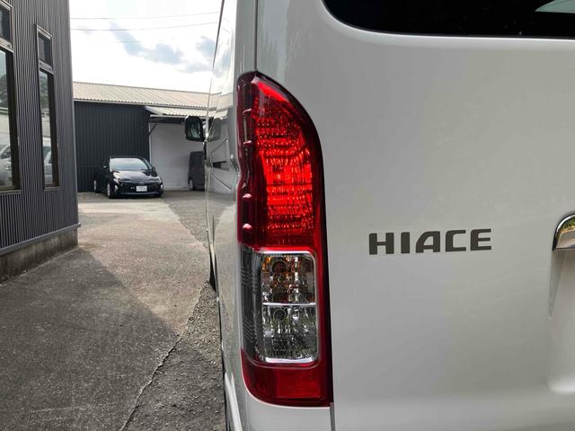 ハイエースバン DX GLパッケージ 4WD クリアランスソナー レーンアシスト 衝突被害軽減システム 両側スライドドア オートマチックハイビーム オートライト キーレスエントリー 電動格納ミラー AT 100V電源 ESC エアコン(18枚目)