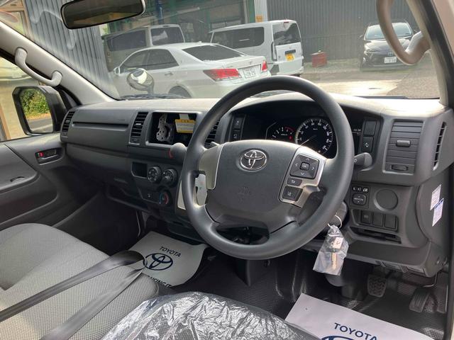 ハイエースバン DX GLパッケージ 4WD クリアランスソナー レーンアシスト 衝突被害軽減システム 両側スライドドア オートマチックハイビーム オートライト キーレスエントリー 電動格納ミラー AT 100V電源 ESC エアコン(24枚目)