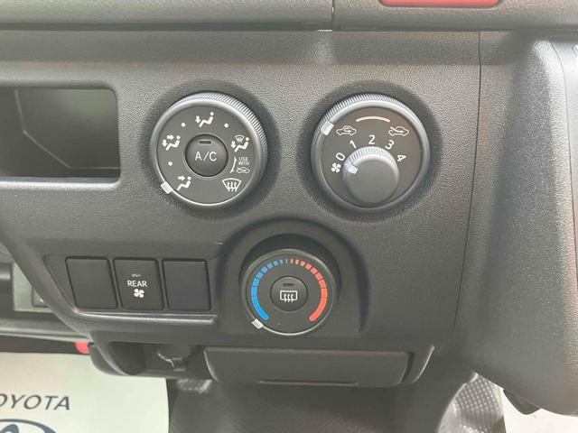 ハイエースバン DX GLパッケージ 4WD クリアランスソナー レーンアシスト 衝突被害軽減システム 両側スライドドア オートマチックハイビーム オートライト キーレスエントリー 電動格納ミラー AT 100V電源 ESC エアコン(36枚目)