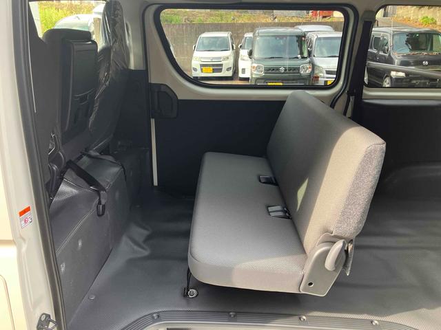 ハイエースバン DX GLパッケージ 4WD クリアランスソナー レーンアシスト 衝突被害軽減システム 両側スライドドア オートマチックハイビーム オートライト キーレスエントリー 電動格納ミラー AT 100V電源 ESC エアコン(52枚目)