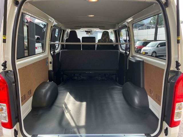 ハイエースバン DX GLパッケージ 4WD クリアランスソナー レーンアシスト 衝突被害軽減システム 両側スライドドア オートマチックハイビーム オートライト キーレスエントリー 電動格納ミラー AT 100V電源 ESC エアコン(57枚目)