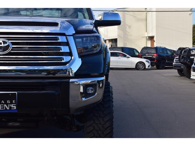 タンドラ クルーマックス SR5 新車並行車/4WD/プロコンプリフトアップ/新品20インチタイヤホイール/新品LEDヘッドライト/新品1794EDLOOKメッキグリル/新品コンビハンドル/フルセグ地デジナビ/バイパーセキュリティー(6枚目)