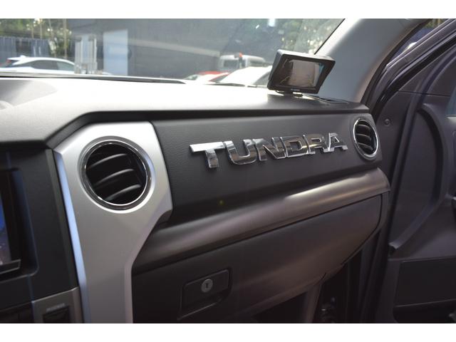 タンドラ クルーマックス SR5 新車並行車/4WD/プロコンプリフトアップ/新品20インチタイヤホイール/新品LEDヘッドライト/新品1794EDLOOKメッキグリル/新品コンビハンドル/フルセグ地デジナビ/バイパーセキュリティー(43枚目)