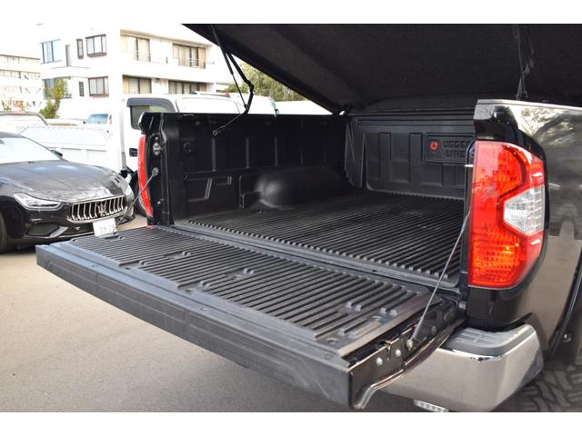 タンドラ クルーマックス SR5 新車並行車/4WD/プロコンプリフトアップ/新品20インチタイヤホイール/新品LEDヘッドライト/新品1794EDLOOKメッキグリル/新品コンビハンドル/フルセグ地デジナビ/バイパーセキュリティー(47枚目)