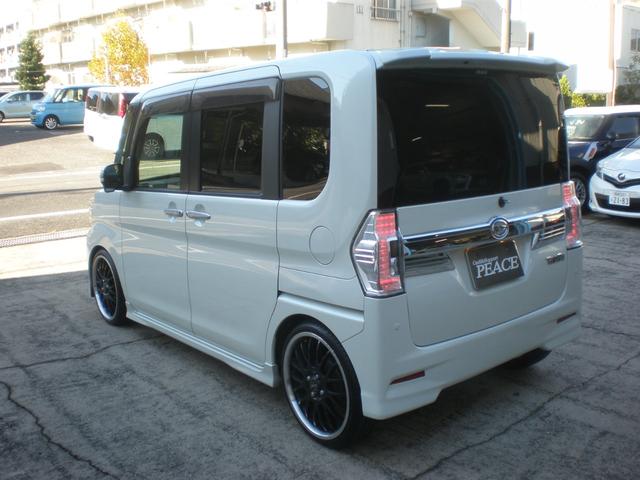 タント カスタムＲＳ　トップエディションＳＡＩＩ　ターボ・ナビ・ＥＴＣ・バックカメラ・ローダウン・１７インチアルミホイール・ウインドウフィルム・両側パワースライドドア（5枚目）