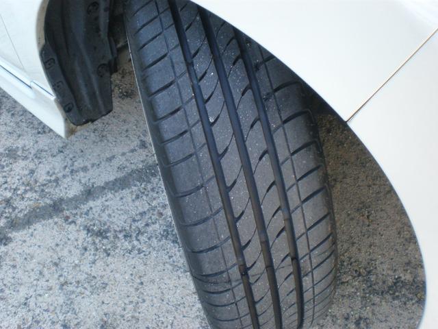 タント カスタムＲＳ　トップエディションＳＡＩＩ　ターボ・ナビ・ＥＴＣ・バックカメラ・ローダウン・１７インチアルミホイール・ウインドウフィルム・両側パワースライドドア（6枚目）