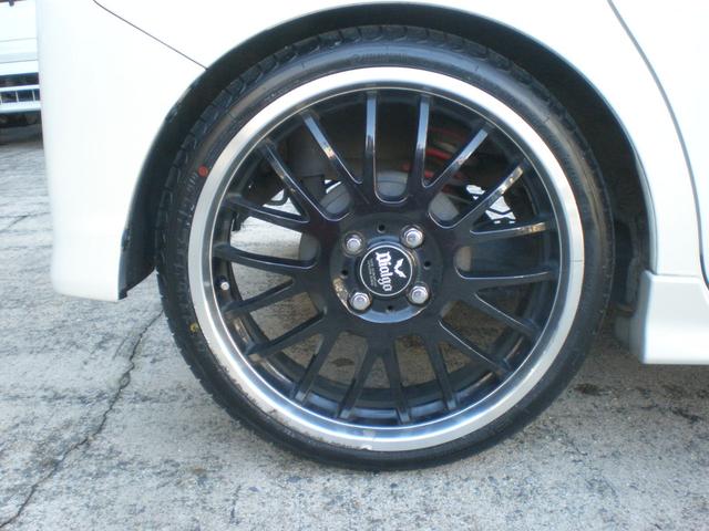 タント カスタムＲＳ　トップエディションＳＡＩＩ　ターボ・ナビ・ＥＴＣ・バックカメラ・ローダウン・１７インチアルミホイール・ウインドウフィルム・両側パワースライドドア（7枚目）