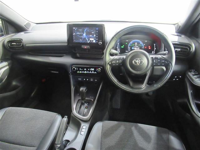 ヤリス ハイブリッドZ フルセグ メモリーナビ ミュージックプレイヤー接続可 バックカメラ 衝突被害軽減システム ETC ドラレコ LEDヘッドランプ ワンオーナー(4枚目)