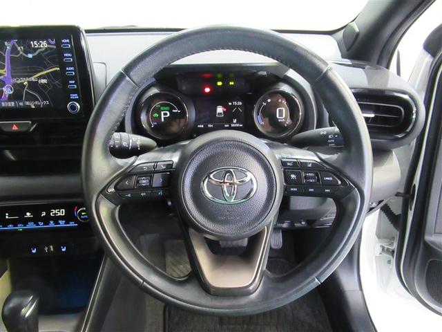 ヤリス ハイブリッドZ フルセグ メモリーナビ DVD再生 ミュージックプレイヤー接続可 バックカメラ 衝突被害軽減システム ETC ドラレコ LEDヘッドランプ ワンオーナー(11枚目)