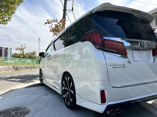 アルファード 3.5エグゼクティブラウンジS 法人1オーナー 最終モデル メーカー保証付 禁煙車 Wサンルーフ モデリスタエアロ&20インチAW TRD4本出マフラー ローダウン リアスモークフィルム TVキャンセラー パノラミックビューモニター(54枚目)