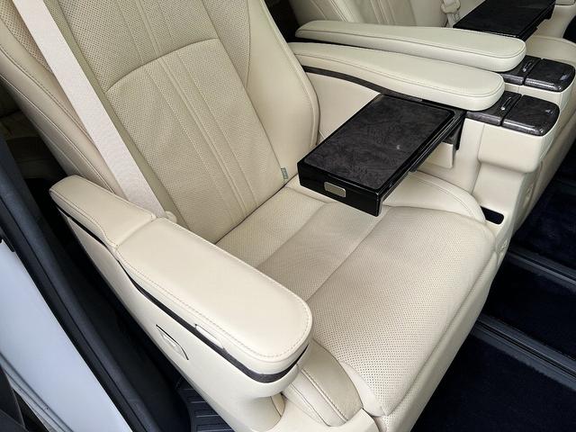 アルファード 3.5エグゼクティブラウンジS 法人1オーナー 最終モデル メーカー保証付 禁煙車 Wサンルーフ モデリスタエアロ&20インチAW TRD4本出マフラー ローダウン リアスモークフィルム TVキャンセラー パノラミックビューモニター(61枚目)