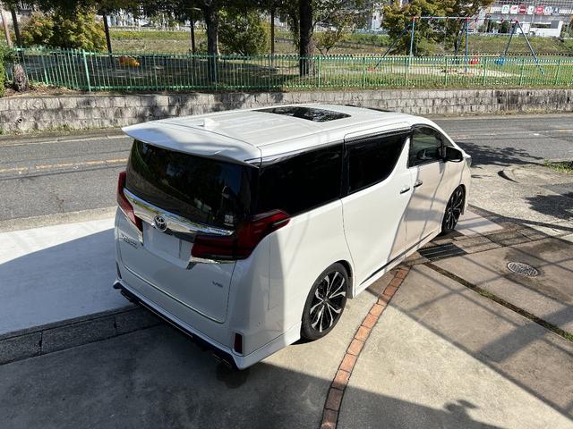 アルファード 3.5エグゼクティブラウンジS 法人1オーナー 最終モデル メーカー保証付 禁煙車 Wサンルーフ モデリスタエアロ&20インチAW TRD4本出マフラー ローダウン リアスモークフィルム TVキャンセラー パノラミックビューモニター(72枚目)