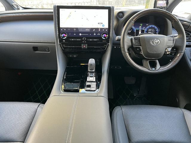 アルファードハイブリッド エグゼクティブラウンジ 1オーナー 禁煙 寒冷地仕様 メーカー保証 モデリスタエアロ&マフラー&シグネチャーイルミ&イルミルーフスポイラー RAYS20インチAW ユニバーサルステップ マルチカラーインテリアイルミネーション(2枚目)