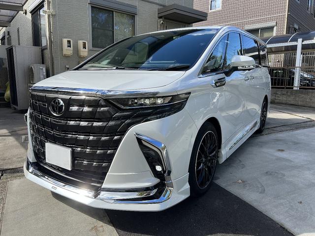アルファードハイブリッド エグゼクティブラウンジ 1オーナー 禁煙 寒冷地仕様 メーカー保証 モデリスタエアロ&マフラー&シグネチャーイルミ&イルミルーフスポイラー RAYS20インチAW ユニバーサルステップ マルチカラーインテリアイルミネーション(7枚目)