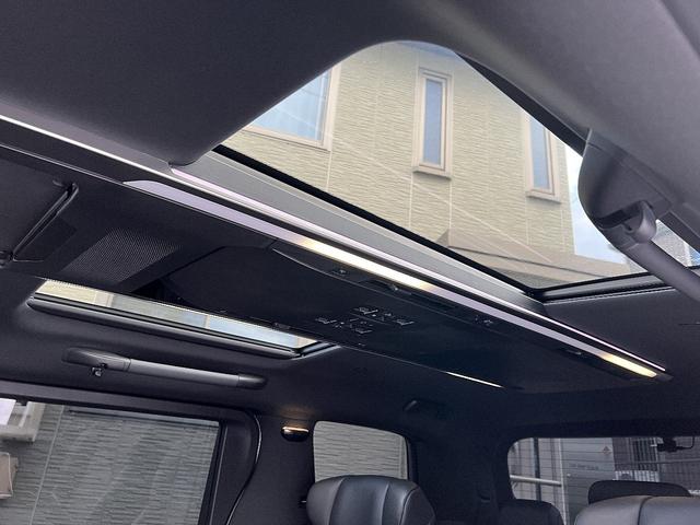 アルファードハイブリッド エグゼクティブラウンジ 1オーナー 禁煙 寒冷地仕様 メーカー保証 モデリスタエアロ&マフラー&シグネチャーイルミ&イルミルーフスポイラー RAYS20インチAW ユニバーサルステップ マルチカラーインテリアイルミネーション(38枚目)