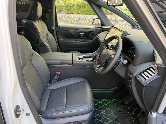 アルファードハイブリッド エグゼクティブラウンジ 1オーナー 禁煙 寒冷地仕様 メーカー保証 モデリスタエアロ&マフラー&シグネチャーイルミ&イルミルーフスポイラー RAYS20インチAW ユニバーサルステップ マルチカラーインテリアイルミネーション(44枚目)