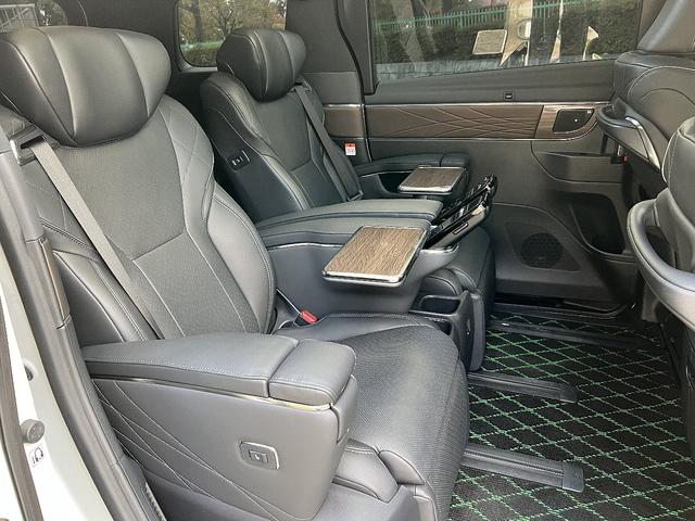 アルファードハイブリッド エグゼクティブラウンジ 1オーナー 禁煙 寒冷地仕様 メーカー保証 モデリスタエアロ&マフラー&シグネチャーイルミ&イルミルーフスポイラー RAYS20インチAW ユニバーサルステップ マルチカラーインテリアイルミネーション(59枚目)