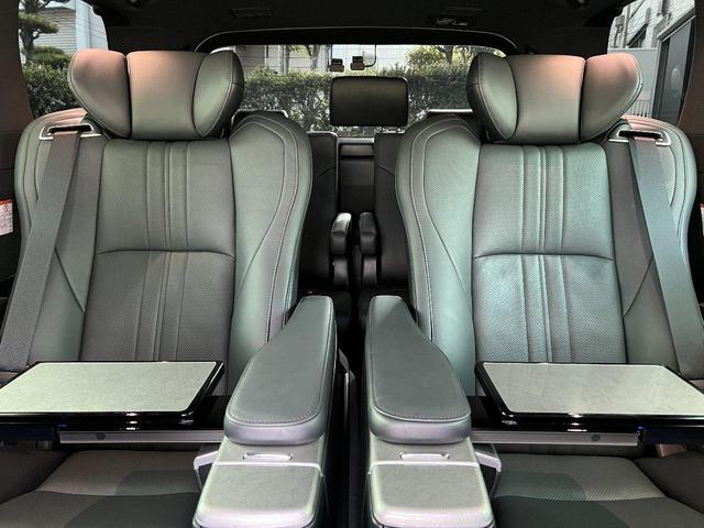 アルファード 3.5エグゼクティブラウンジS Wサンルーフ 黒革 禁煙車 LEDデイライト付TRDフルエアロ ローダウン レクサスRX20インチAW 内装アルカンターラ加工 メッキ部ブラックアウト ドライブレコーダー機能付デジタルインナーミラー(58枚目)