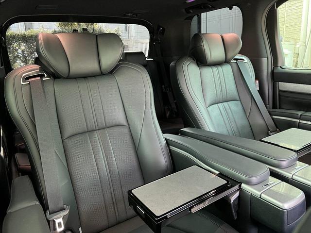 アルファード 3.5エグゼクティブラウンジS Wサンルーフ 黒革 禁煙車 LEDデイライト付TRDフルエアロ ローダウン レクサスRX20インチAW 内装アルカンターラ加工 メッキ部ブラックアウト ドライブレコーダー機能付デジタルインナーミラー(62枚目)