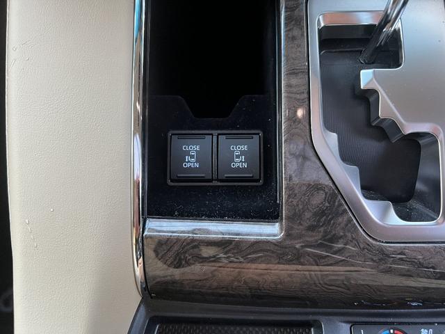 アルファード ３．５エグゼクティブラウンジＳ　最終モデル　メーカー保証付　禁煙車　Ｗサンルーフ　スペアタイヤ　前後ドライブレコーダー　ＩＧＬＡオーサアラーム　助手席ヘッドレスト可動式　改良後１０．５インチナビ　ＪＢＬ　パノラミックビューモニター（19枚目）