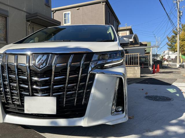 アルファード ３．５エグゼクティブラウンジＳ　最終モデル　メーカー保証付　禁煙車　Ｗサンルーフ　スペアタイヤ　前後ドライブレコーダー　ＩＧＬＡオーサアラーム　助手席ヘッドレスト可動式　改良後１０．５インチナビ　ＪＢＬ　パノラミックビューモニター（32枚目）
